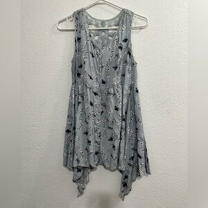 Devoted Luxury Apparel Womens Crochet Floral Tank With Kerchief Hem Birds Size M